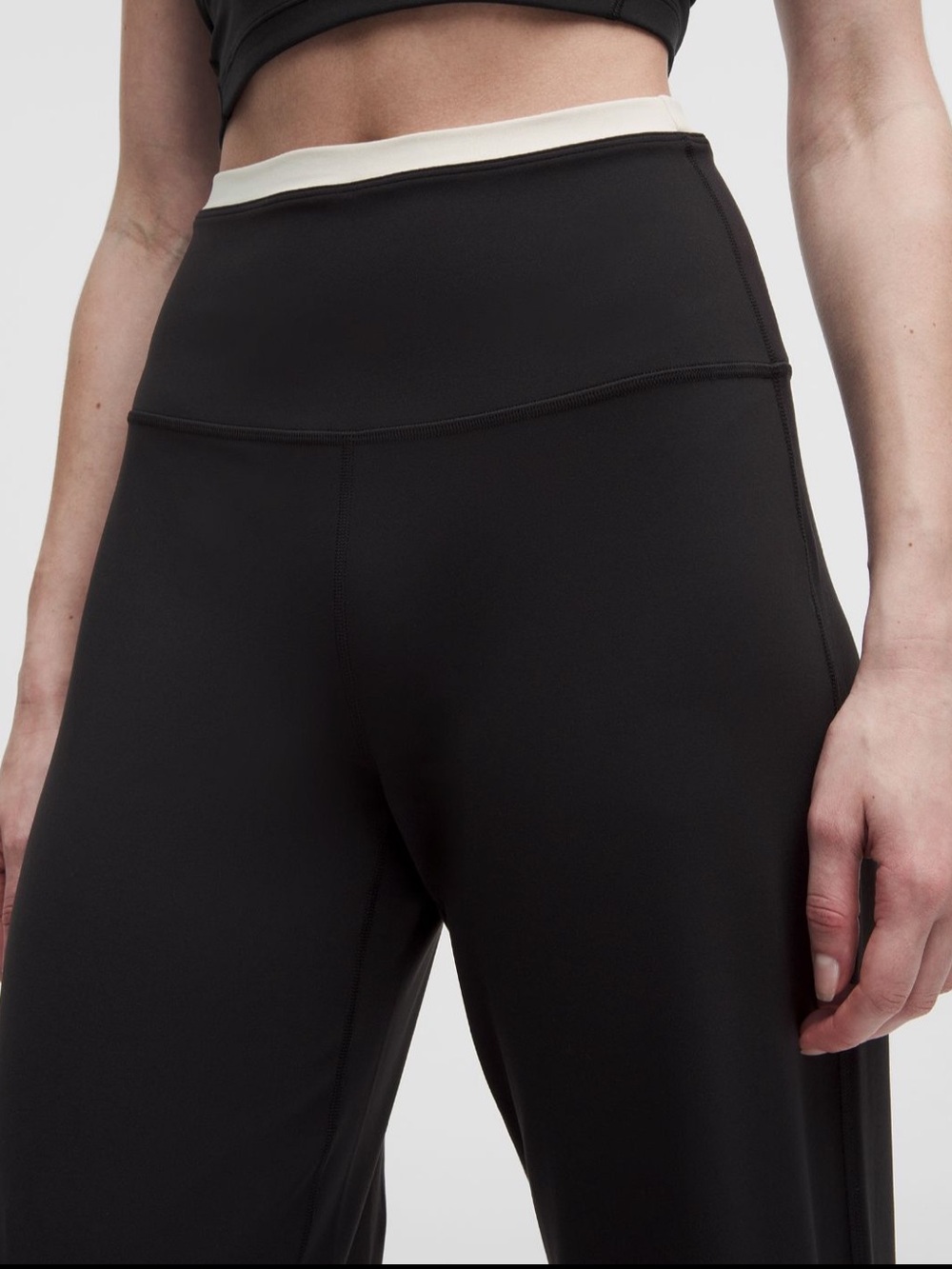 Lululemon Align ™ SHR Side-Slit Pant *Trim - Picture 4 of 7
